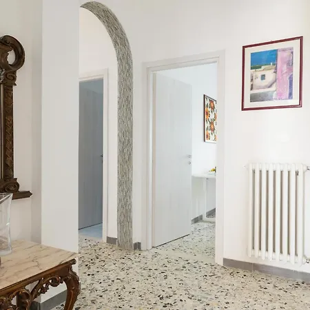 Dimora Vialecce ,with Private Parking Apartman *