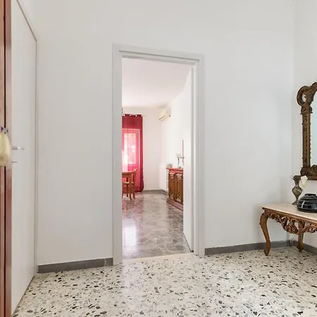 Dimora Vialecce ,with Private Parking Apartman *